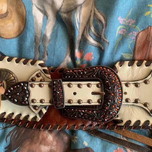 Gorgeous Kurtmen belt - Picture 3 of 8